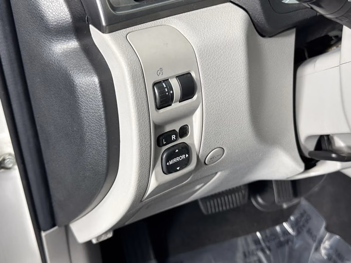 2011 Subaru Forester 2.5X Touring Crossover Image 33