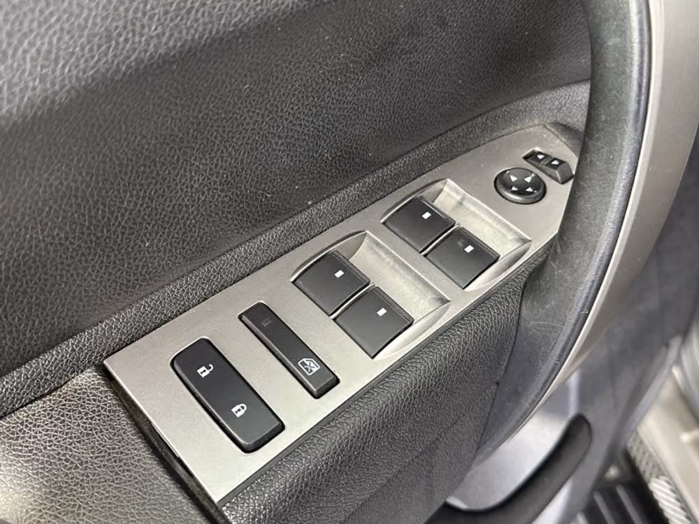 2014 Chevrolet Silverado 3500HD LT Pickup 4D 6 1/2 ft Crew Cab Image 27