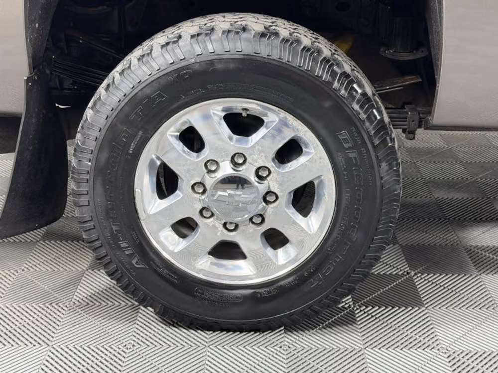 2014 Chevrolet Silverado 3500HD LT Pickup 4D 6 1/2 ft Crew Cab Image 14