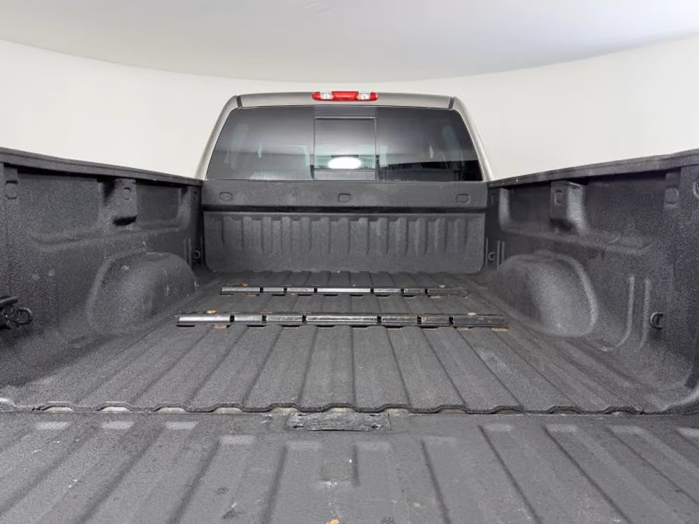 2014 Chevrolet Silverado 3500HD LT Pickup 4D 6 1/2 ft Crew Cab Image 18