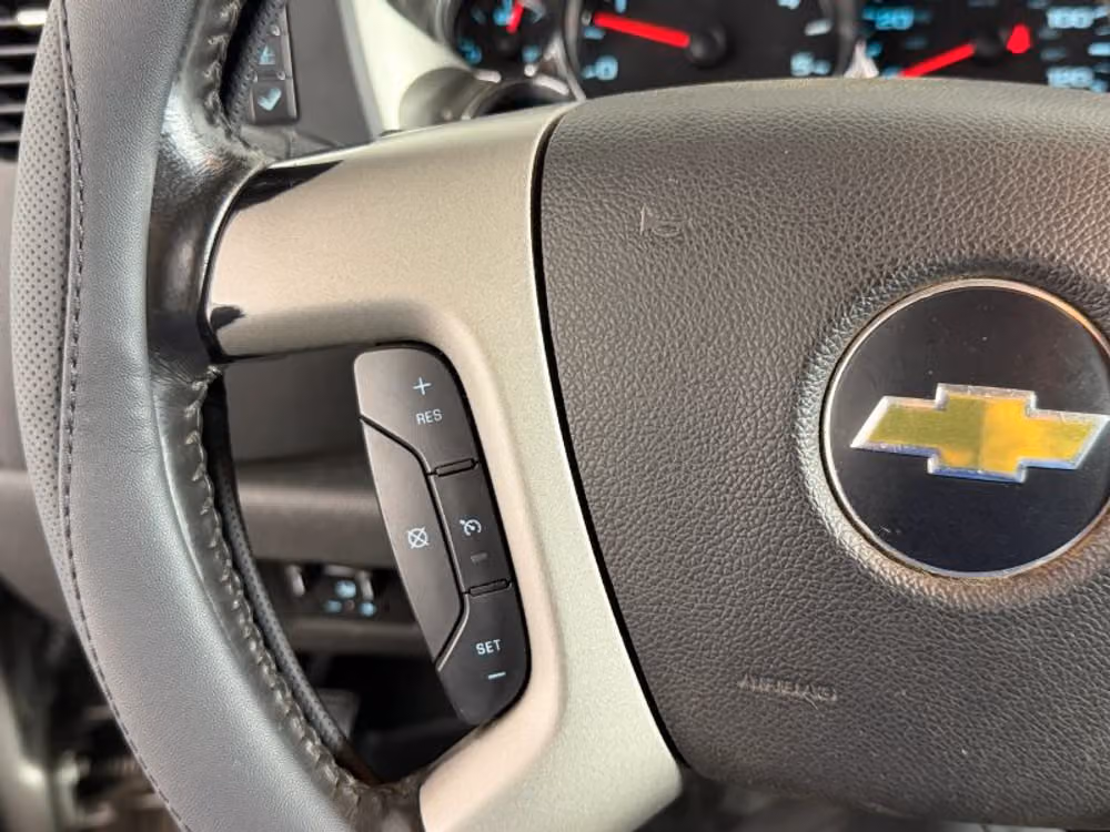 2014 Chevrolet Silverado 3500HD LT Pickup 4D 6 1/2 ft Crew Cab Image 25