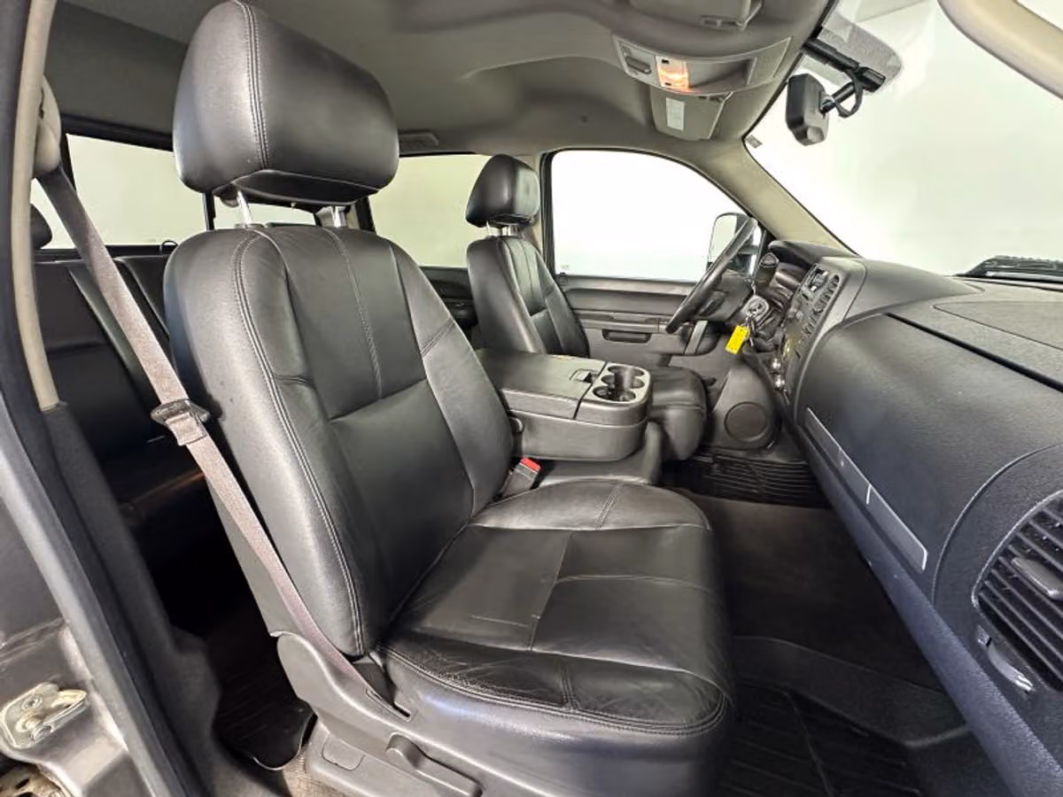 2014 Chevrolet Silverado 3500HD LT Pickup 4D 6 1/2 ft Crew Cab Image 23