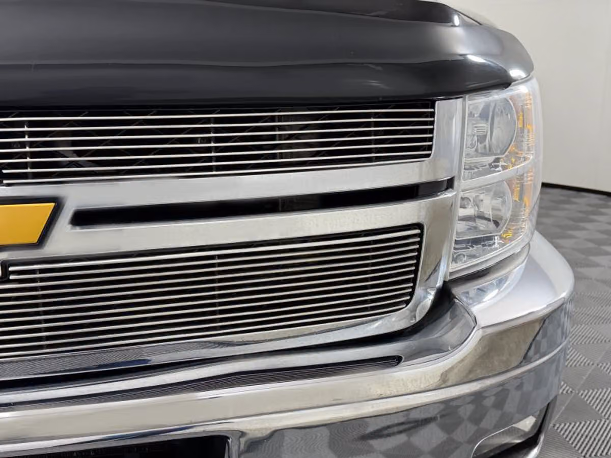 2014 Chevrolet Silverado 3500HD LT Pickup 4D 6 1/2 ft Crew Cab Image 5