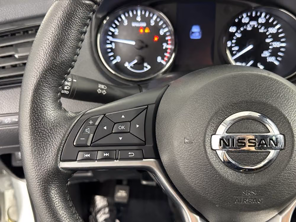 2020 Nissan Rogue SV Crossover Image 24