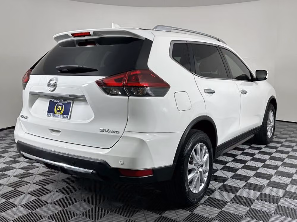 2020 Nissan Rogue SV Crossover Image 12