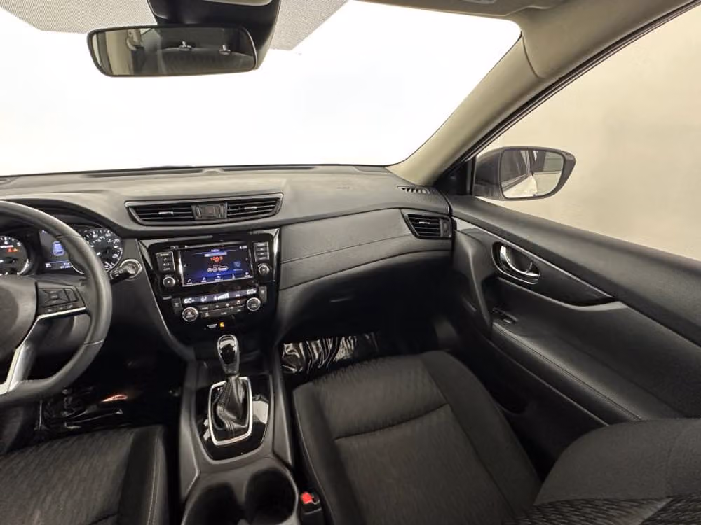 2020 Nissan Rogue SV Crossover Image 21