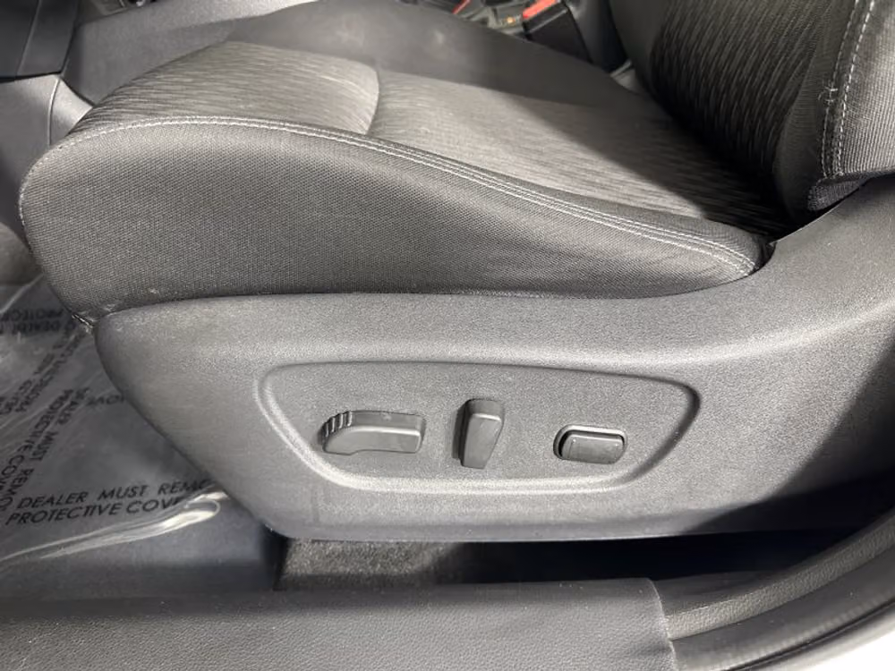 2020 Nissan Rogue SV Crossover Image 35