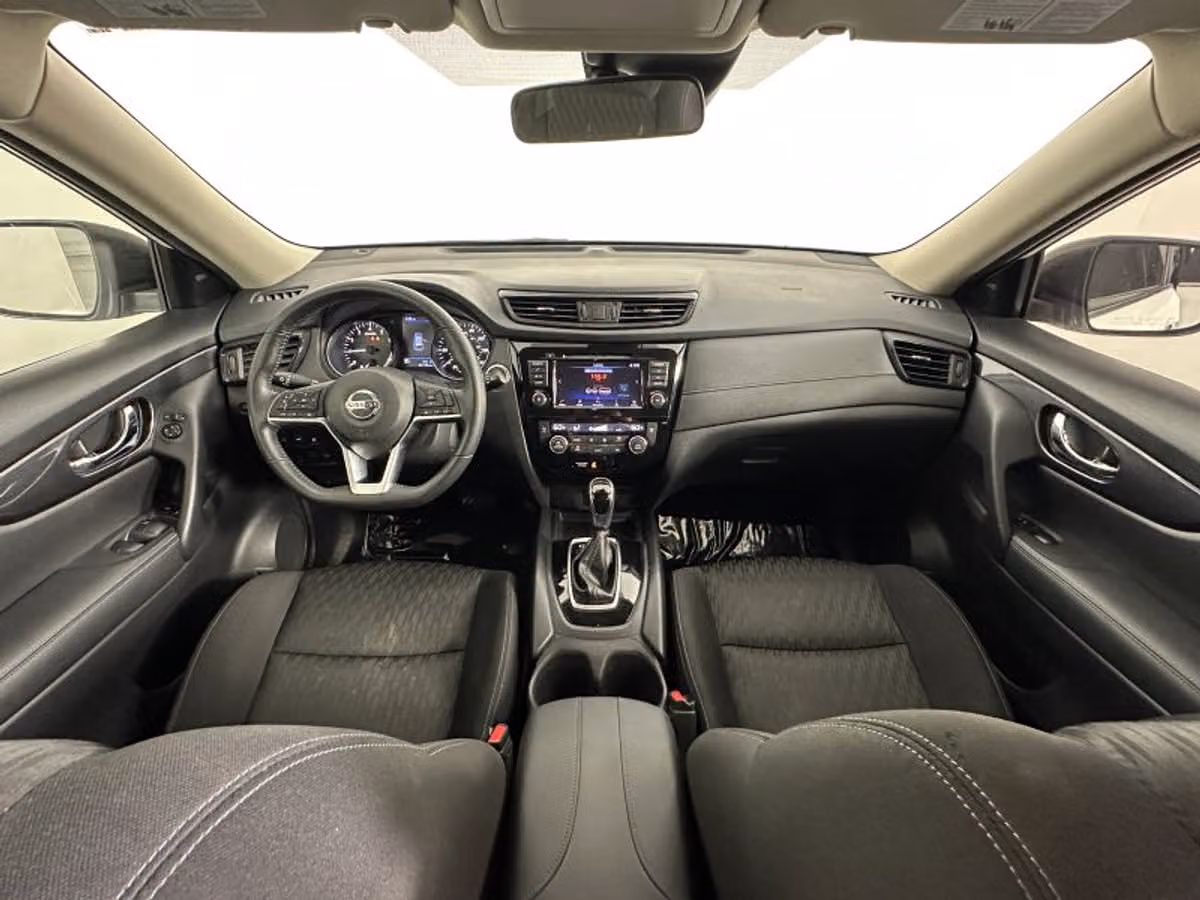 2020 Nissan Rogue SV Crossover Image 19