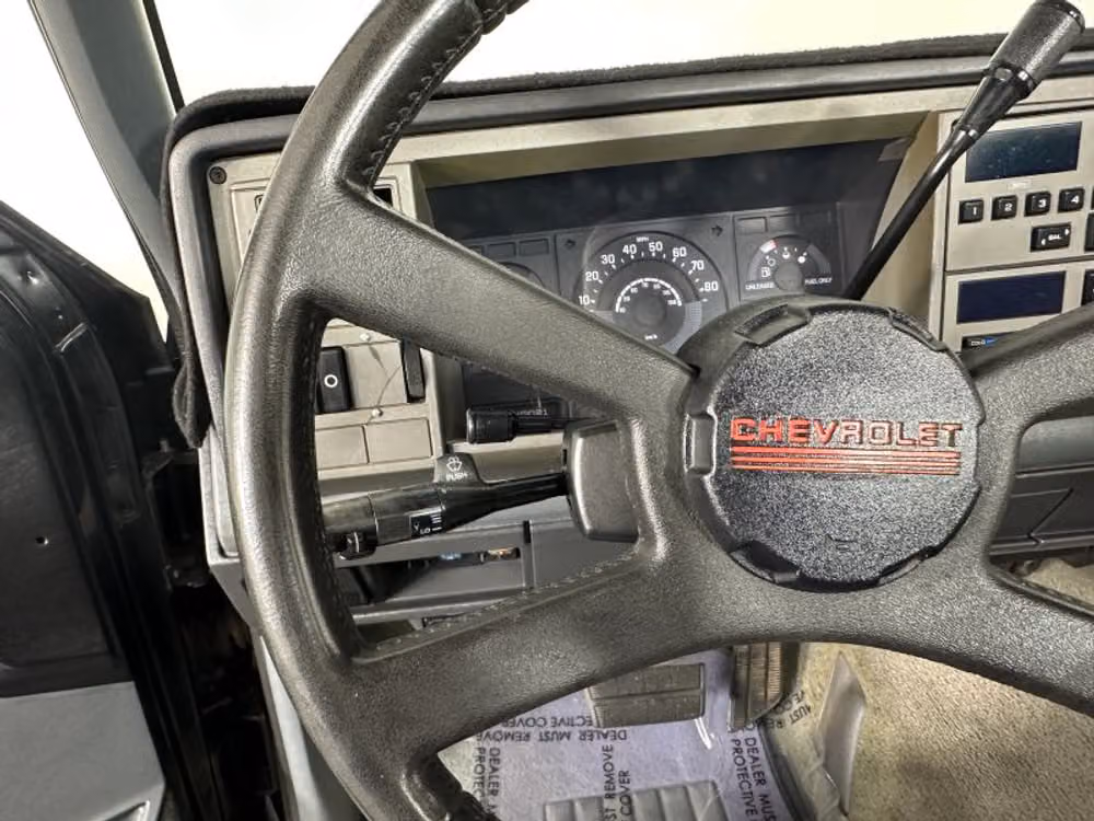 1989 Chevrolet C/K 1500 Series Silverado Regular Cab Image 30