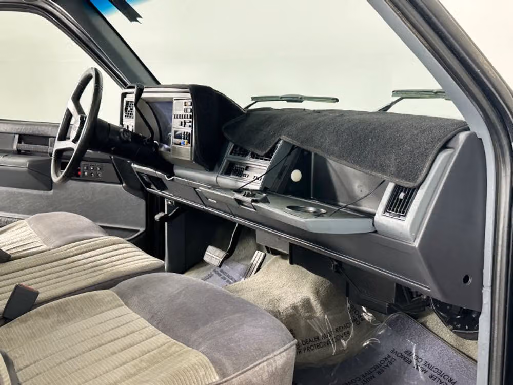 1989 Chevrolet C/K 1500 Series Silverado Regular Cab Image 33