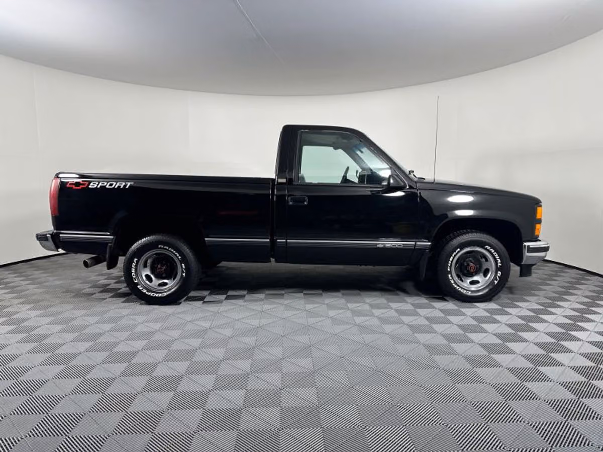 1989 Chevrolet C/K 1500 Series Silverado Regular Cab Image 8