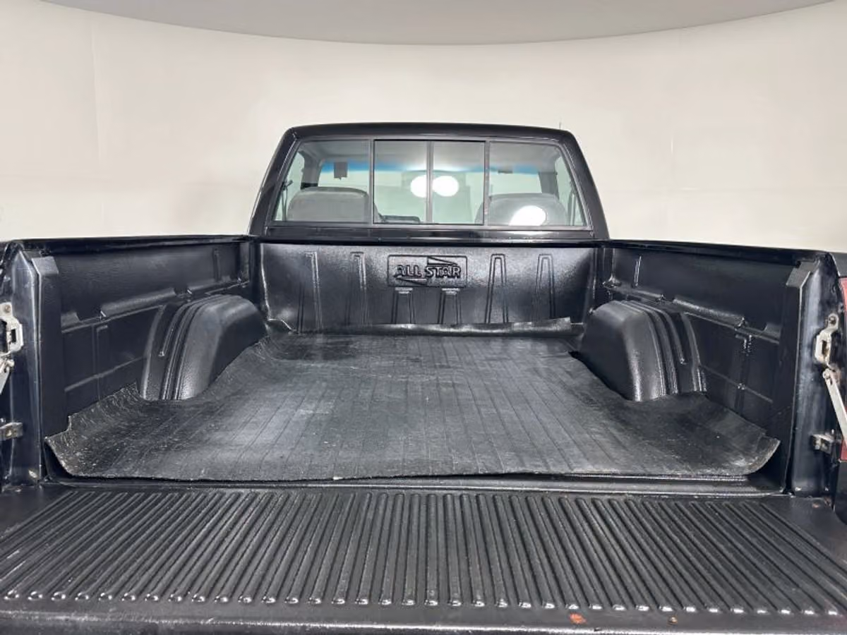 1989 Chevrolet C/K 1500 Series Silverado Regular Cab Image 18