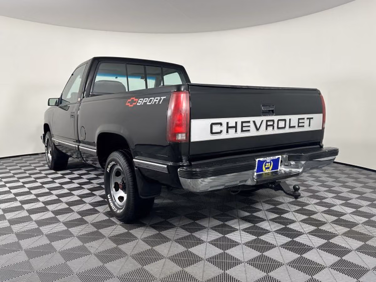 1989 Chevrolet C/K 1500 Series Silverado Regular Cab Image 13