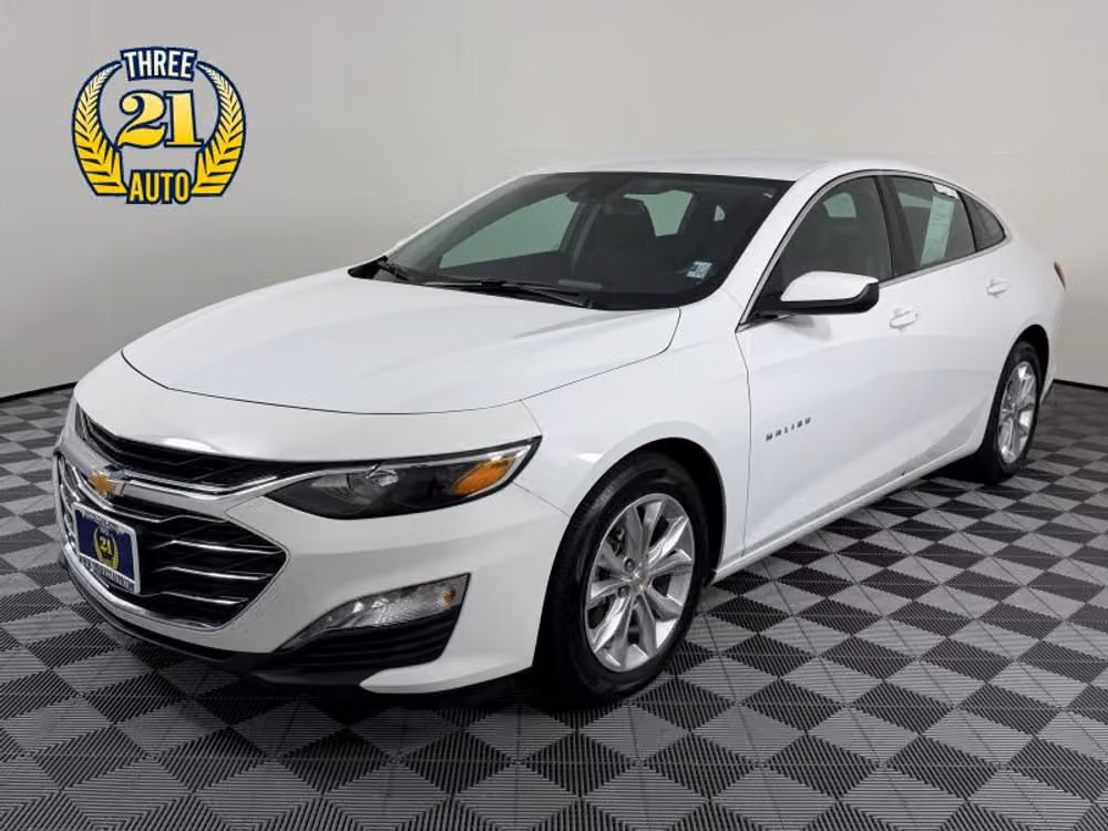2024 Chevrolet Malibu LT Image 1