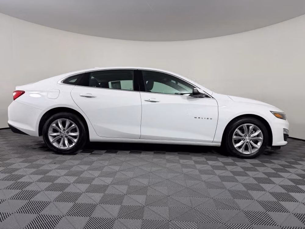2024 Chevrolet Malibu LT Image 7