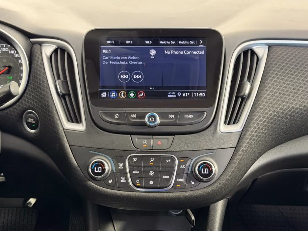 2024 Chevrolet Malibu LT Image 31