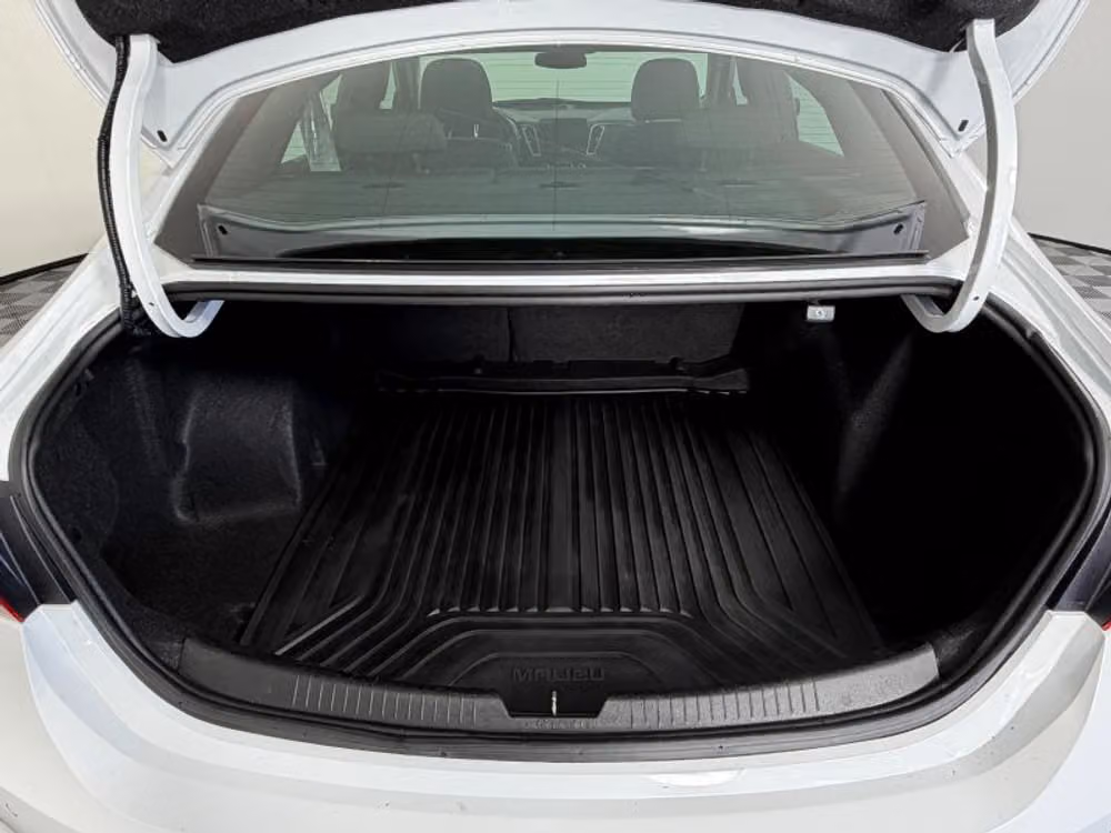 2024 Chevrolet Malibu LT Image 17