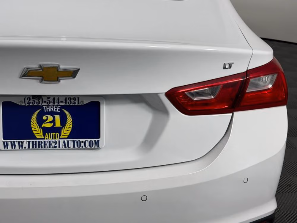 2024 Chevrolet Malibu LT Image 12