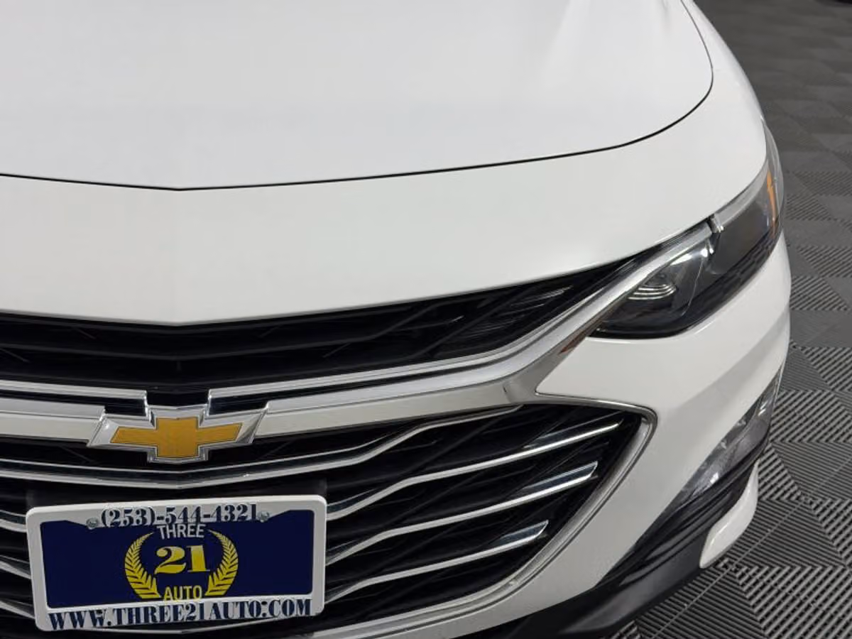 2024 Chevrolet Malibu LT Image 4