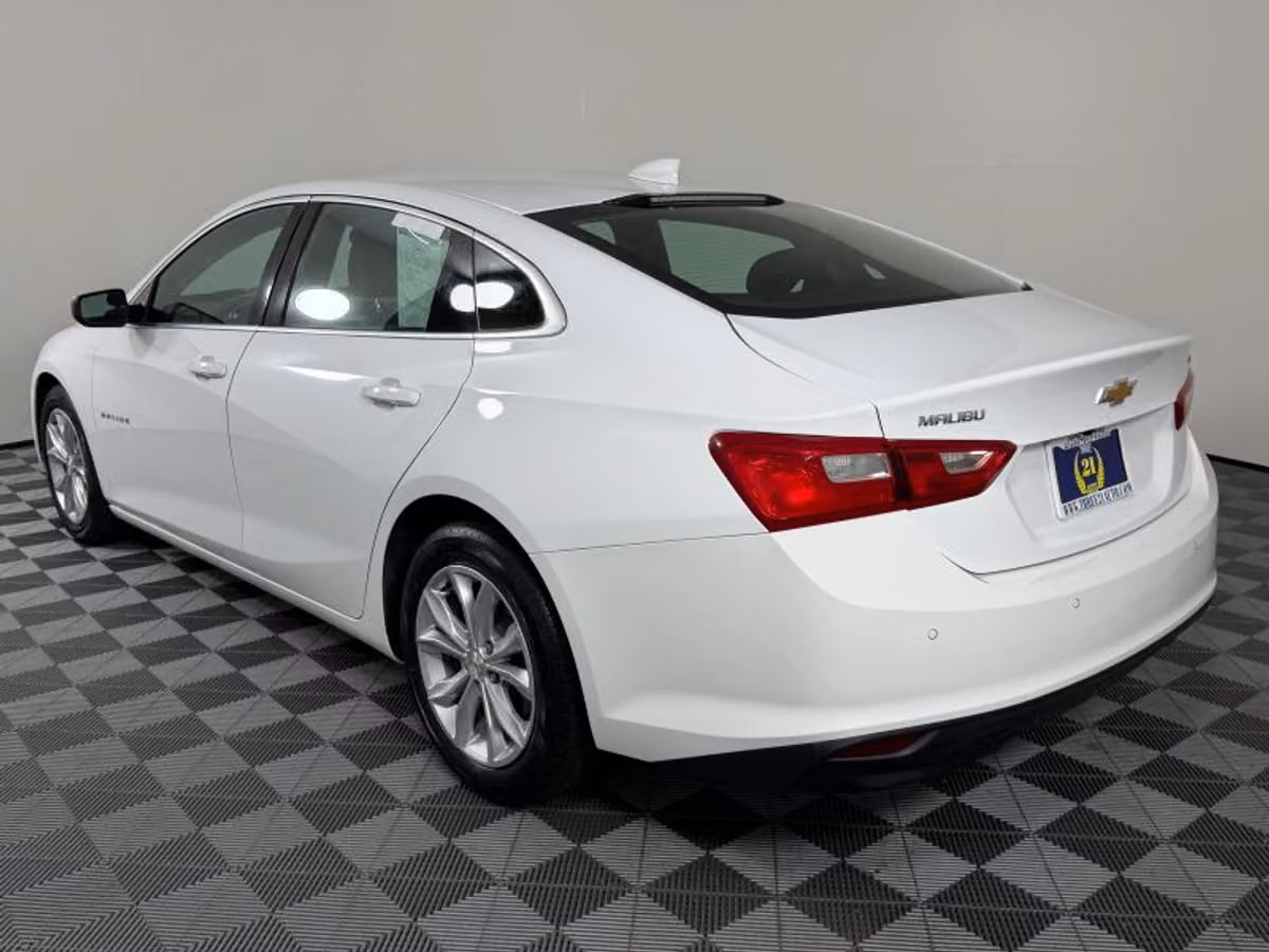 2024 Chevrolet Malibu LT Image 13