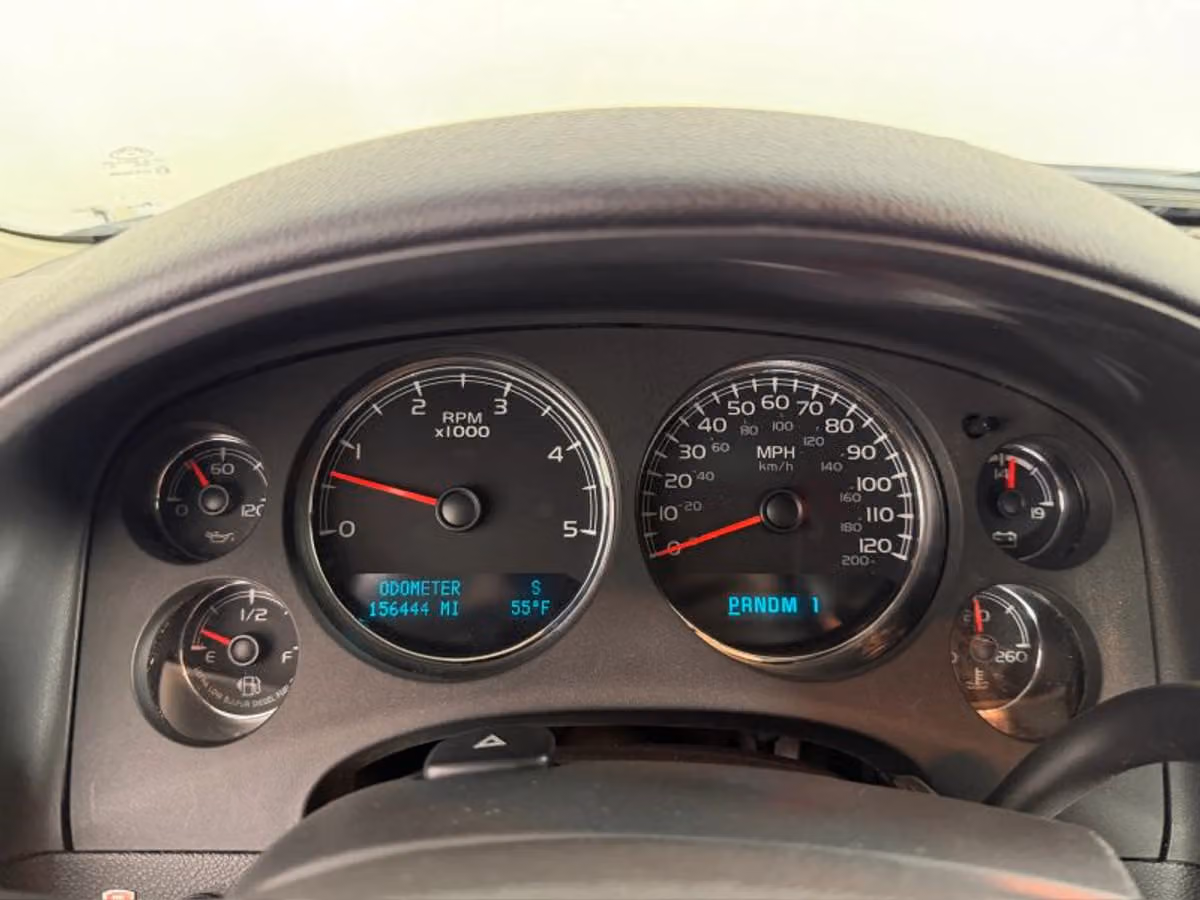 2011 GMC Sierra 3500HD Denali Pickup 4D 6 1/2 ft Crew Cab Image 39