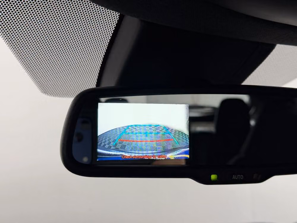 2018 Toyota C-HR XLE Crossover Image 37