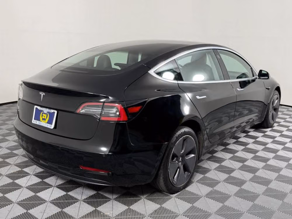 2019 Tesla Model 3 Standard Range Plus Image 27