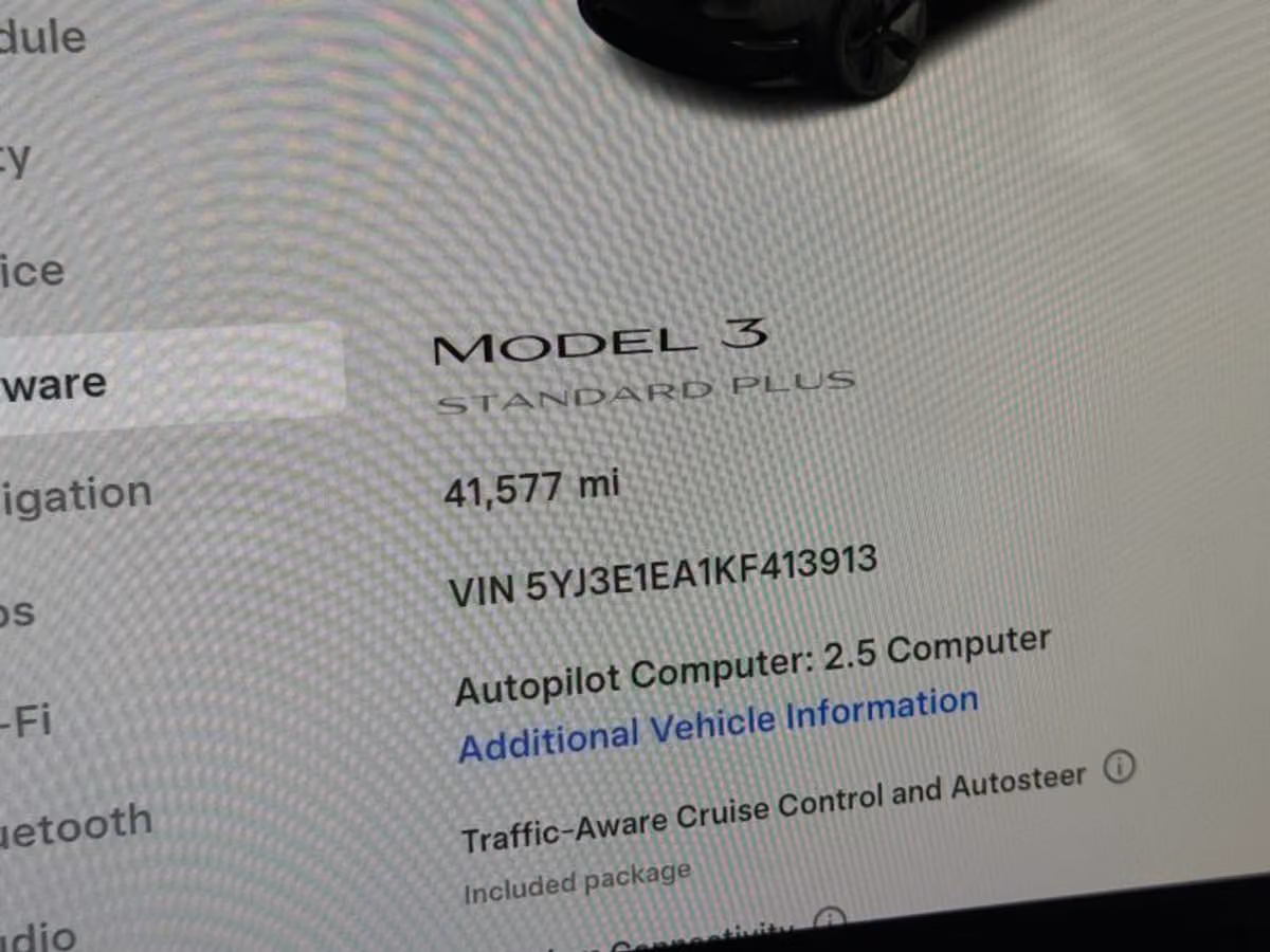 2019 Tesla Model 3 Standard Range Plus Image 38
