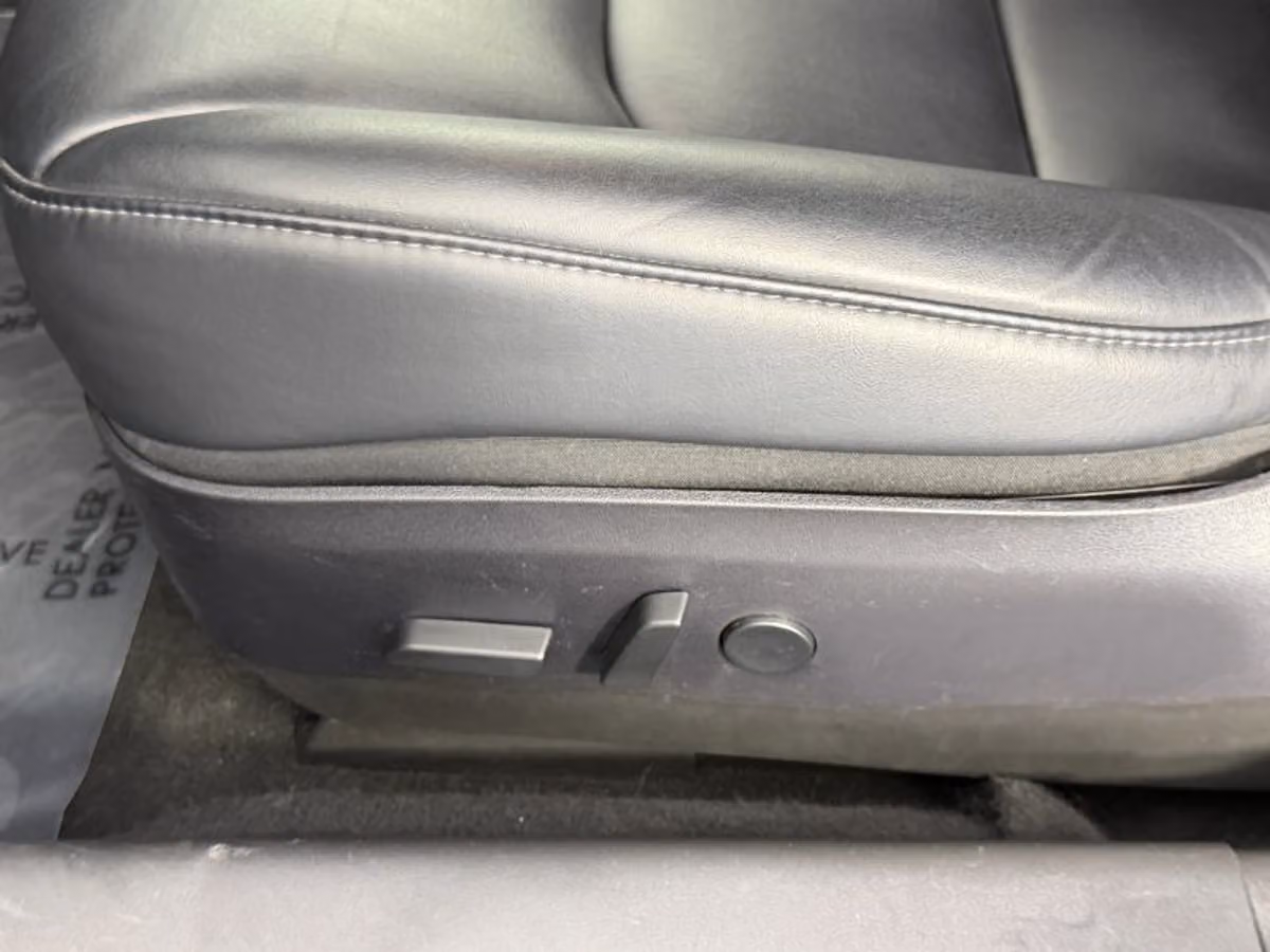 2019 Tesla Model 3 Standard Range Plus Image 25