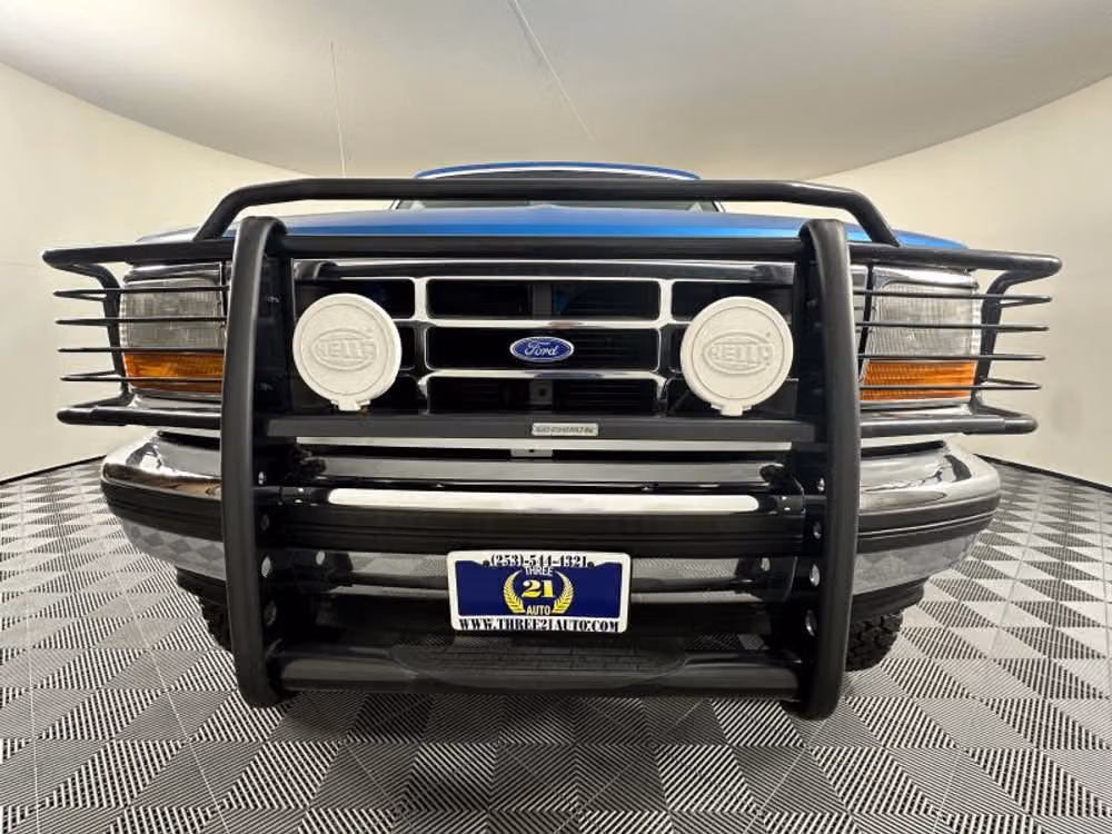 1994 Ford Bronco Sport Utility 2D Image 4