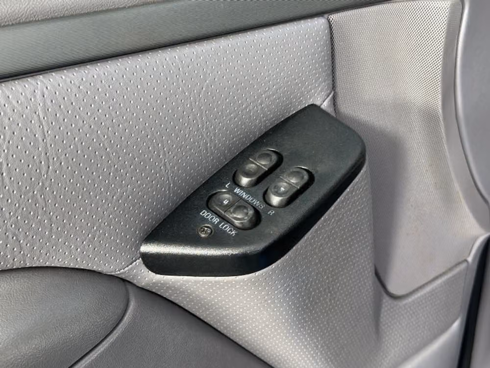 1994 Ford Bronco Sport Utility 2D Image 24