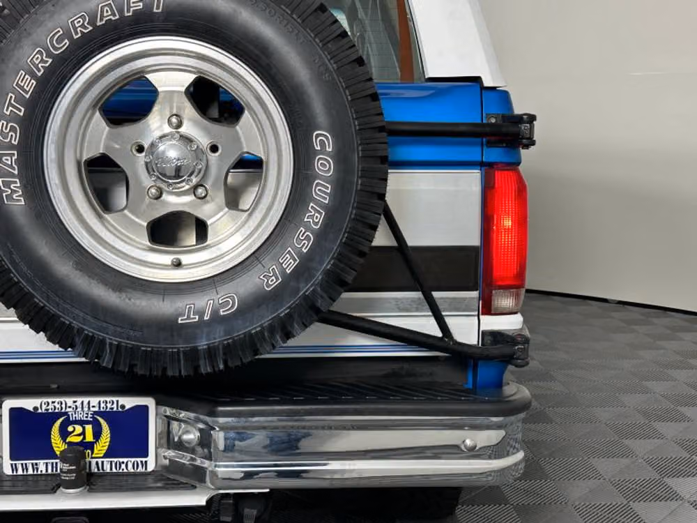 1994 Ford Bronco Sport Utility 2D Image 12