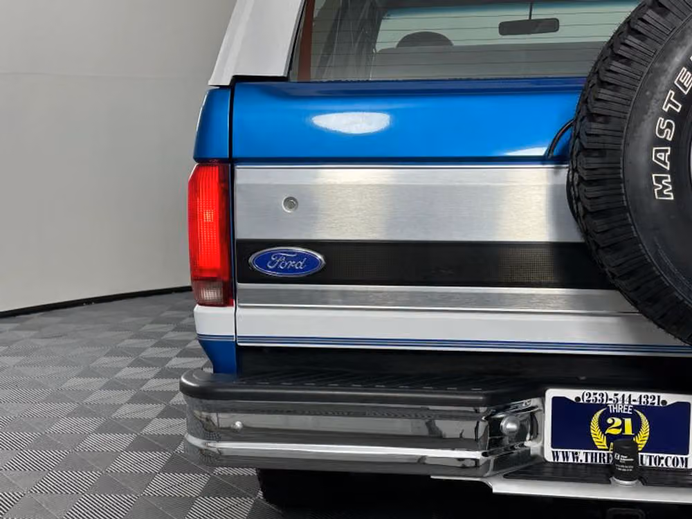 1994 Ford Bronco Sport Utility 2D Image 11