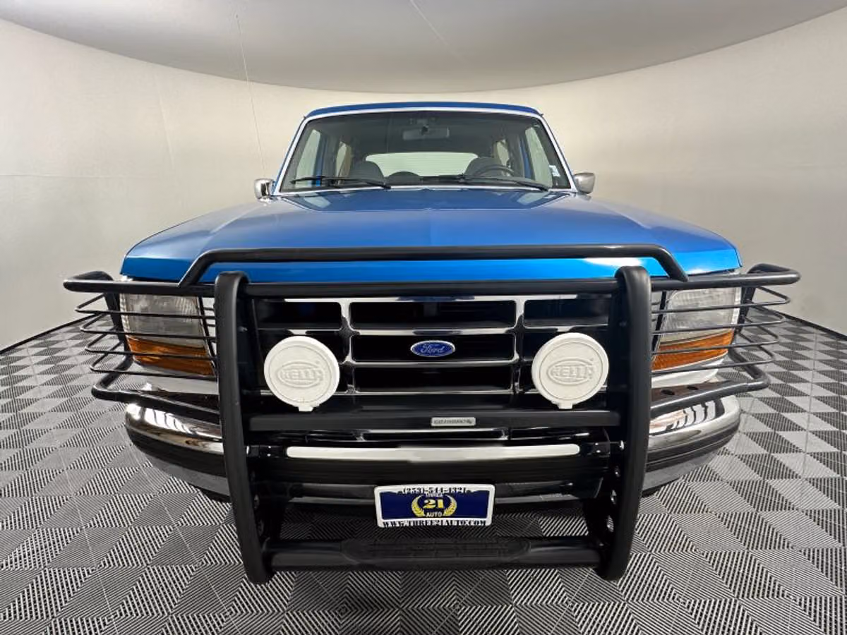 1994 Ford Bronco Sport Utility 2D Image 3