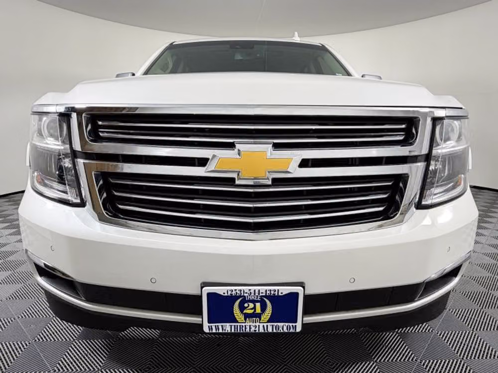 2018 Chevrolet Suburban Premier Image 3
