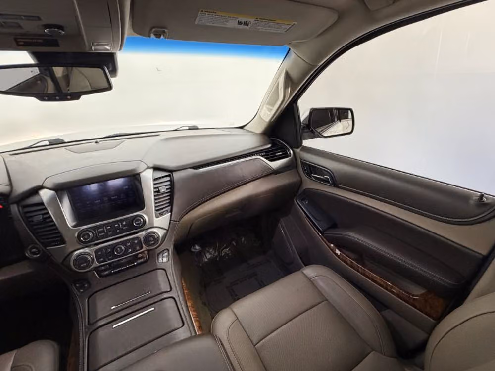 2018 Chevrolet Suburban Premier Image 23