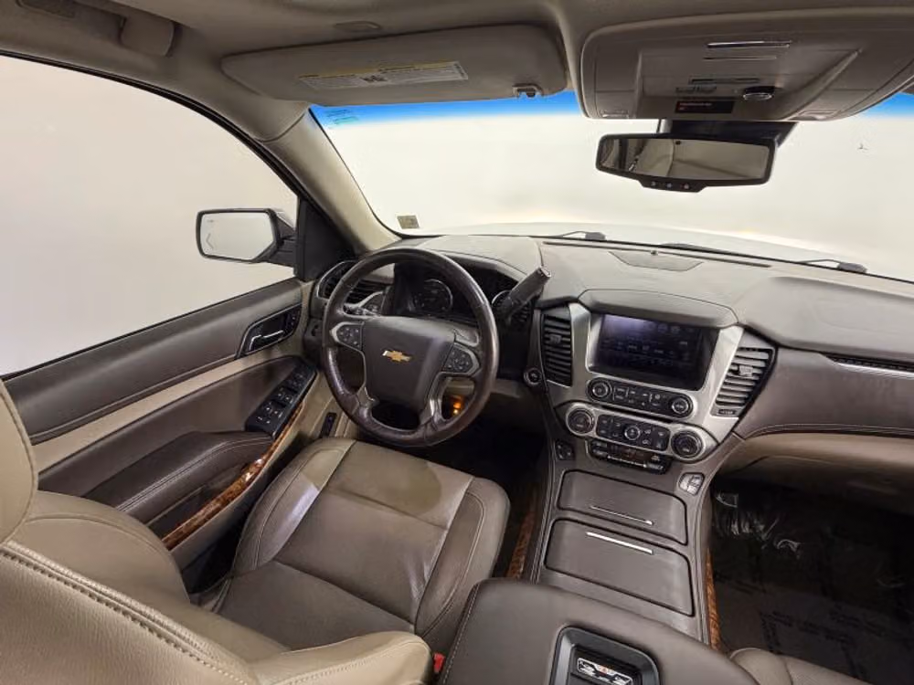 2018 Chevrolet Suburban Premier Image 22
