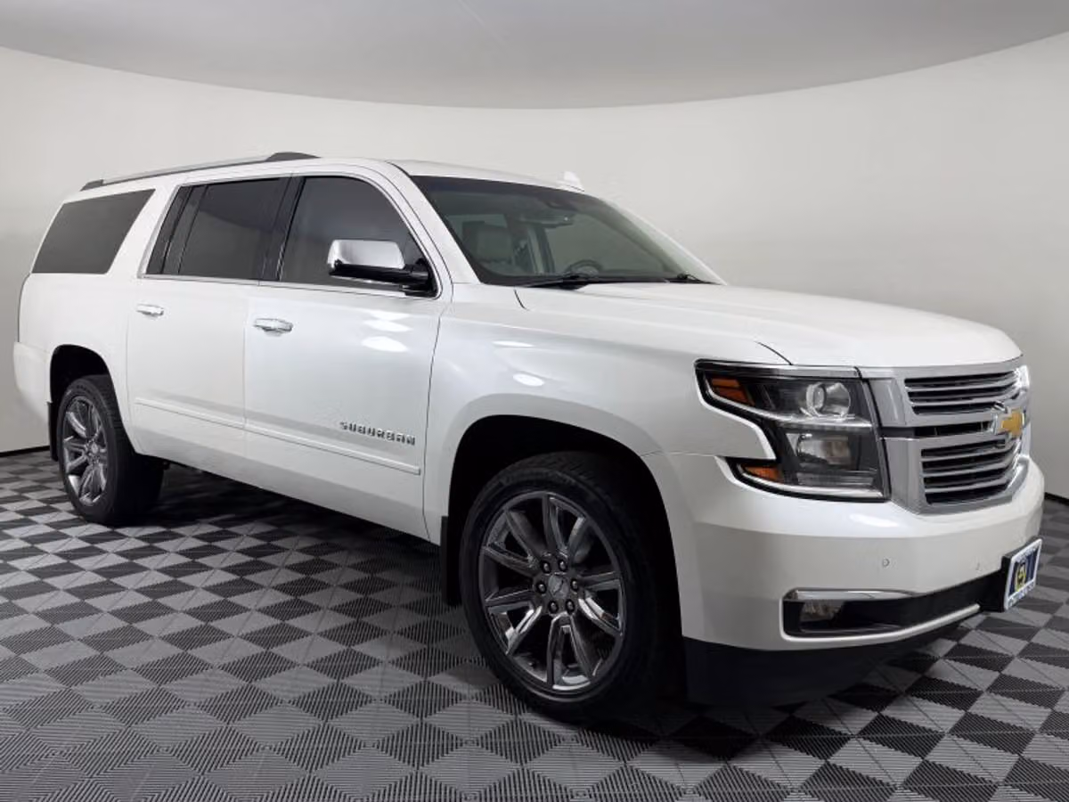 2018 Chevrolet Suburban Premier Image 14