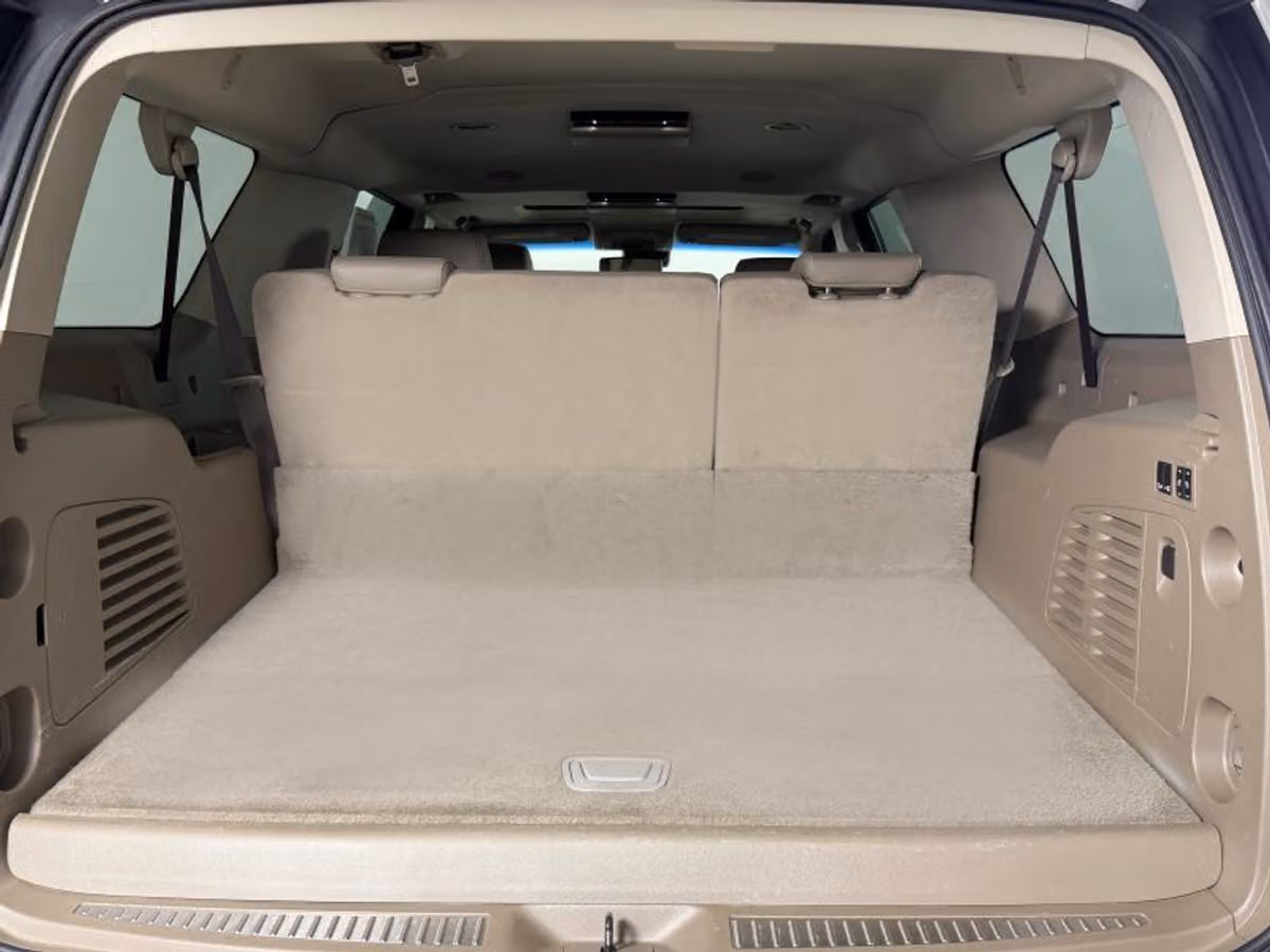 2018 Chevrolet Suburban Premier Image 20