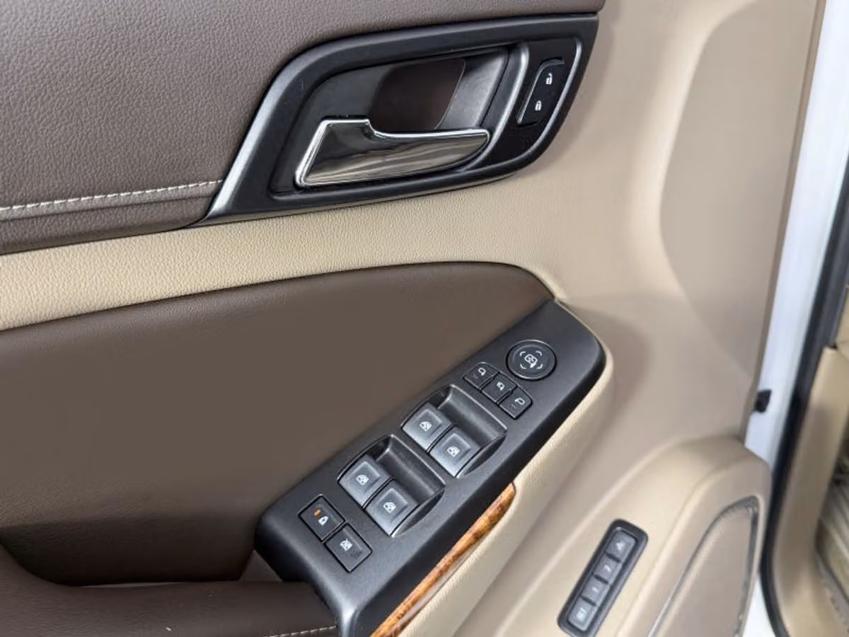 2018 Chevrolet Suburban Premier Image 36