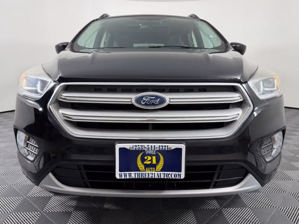 2018 Ford Escape SEL Image 3