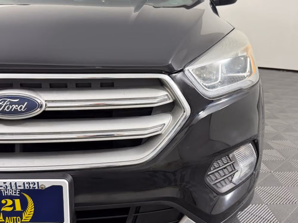 2018 Ford Escape SEL Image 5