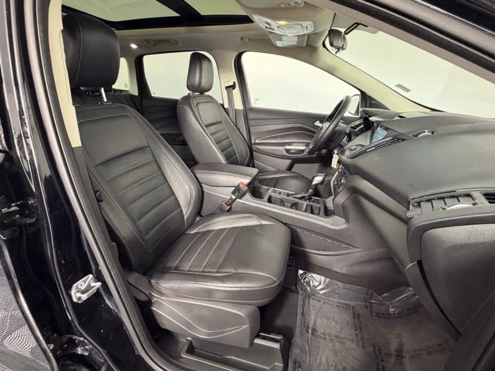 2018 Ford Escape SEL Image 30