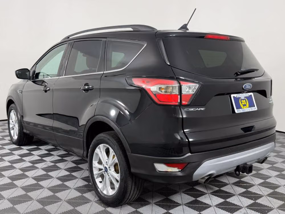 2018 Ford Escape SEL Image 12