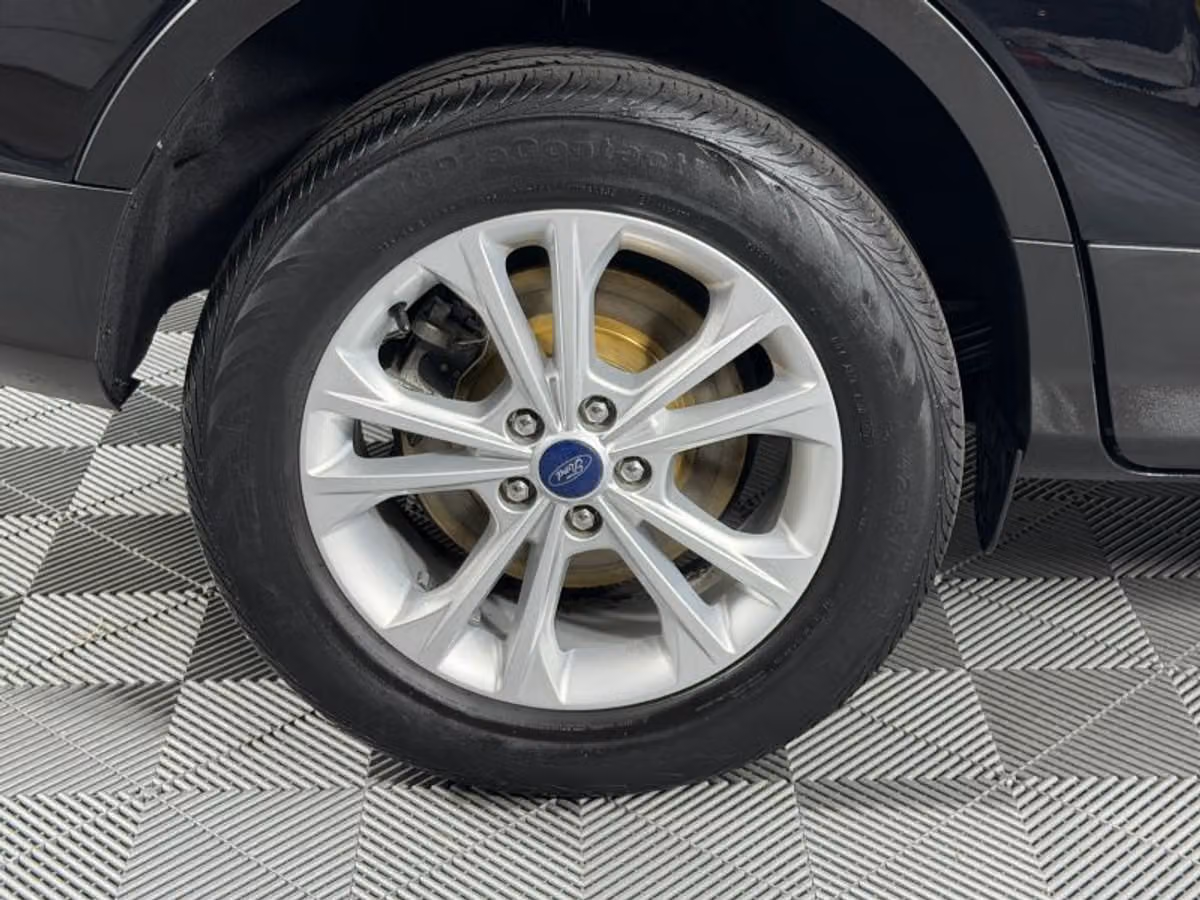 2018 Ford Escape SEL Image 14
