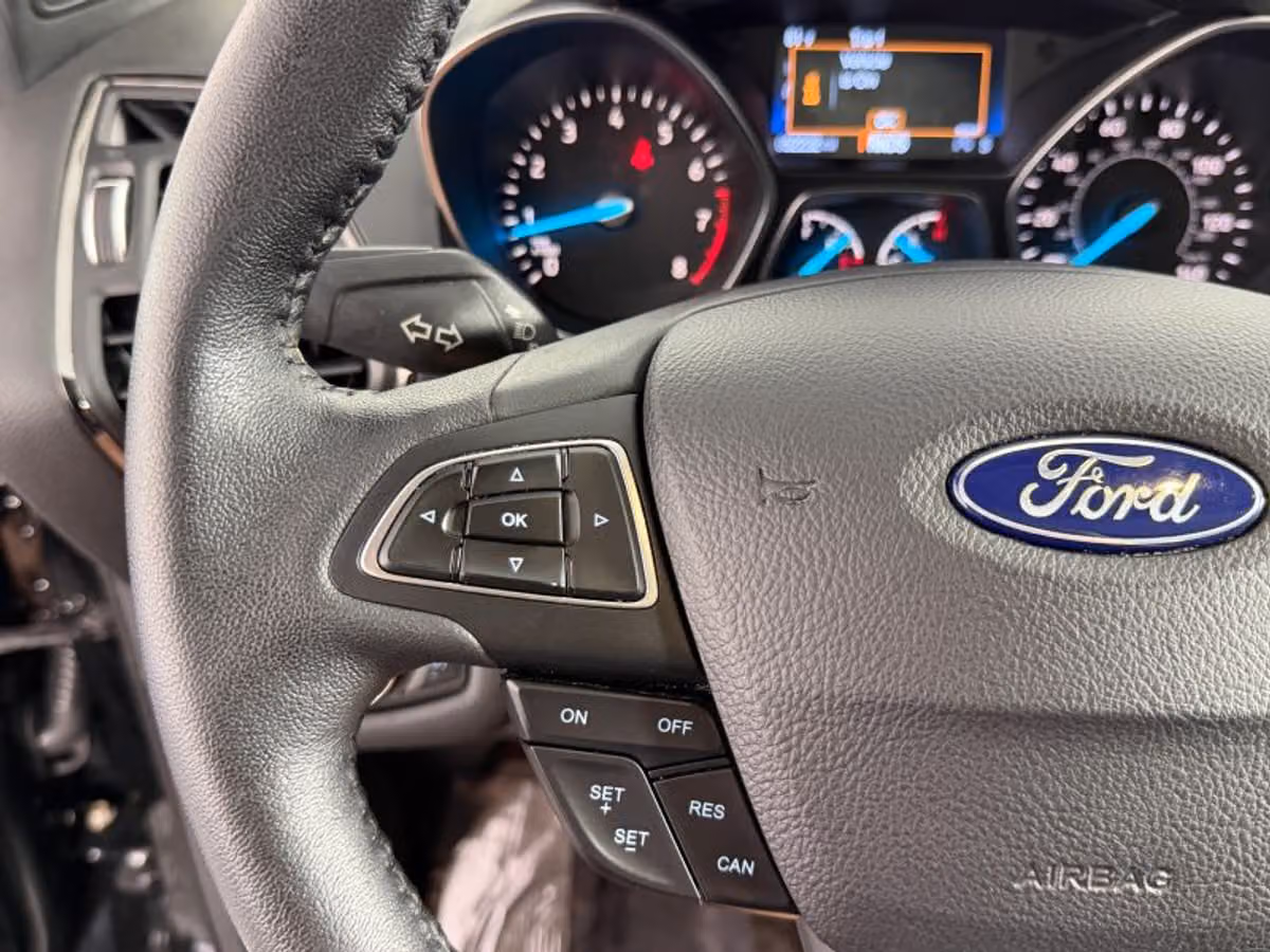 2018 Ford Escape SEL Image 23