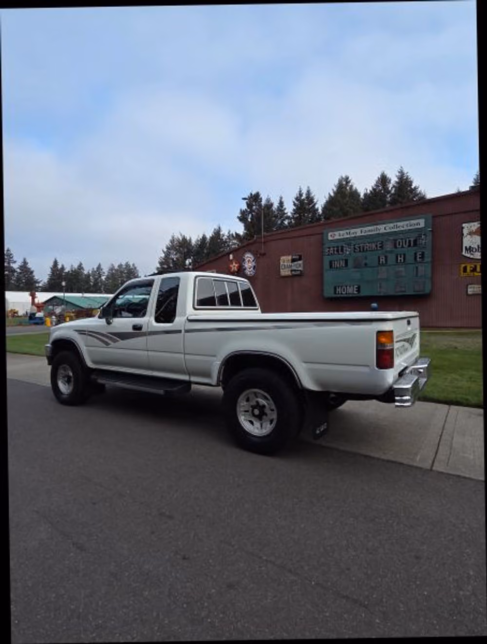 1992 Toyota Pickup SR5 Extended Cab Image 4
