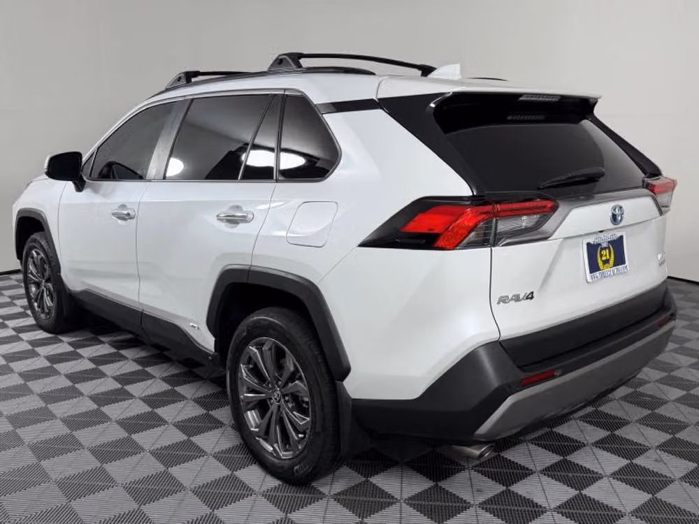 2024 Toyota RAV4 Hybrid Limited Image 7