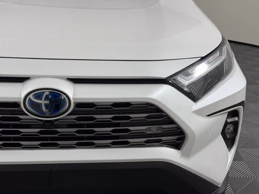 2024 Toyota RAV4 Hybrid Limited Image 5