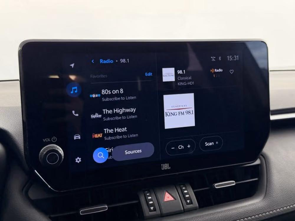 2024 Toyota RAV4 Hybrid Limited Image 27
